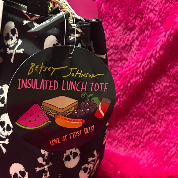 Betsey Johnson Black and White Skull lunch tote - Picture 2 of 5